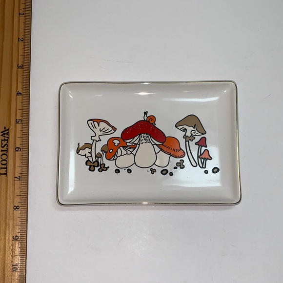 Mushroom Design Rectangular Tray - Picture 4 of 6